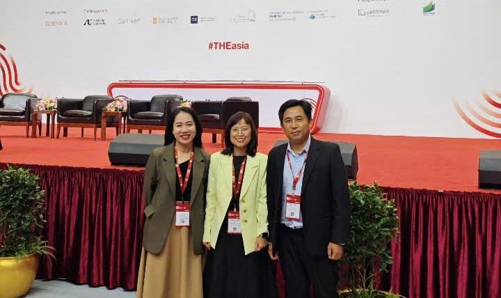 ĐỘI FLEXI LEG, ĐH DUY TÂN CHIẾN THẮNG TẠI CHUNG KẾT ASEAN HACKATHON 2024