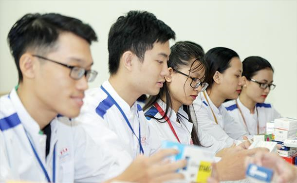 Image of the skyline of the City of Pittsburgh at night