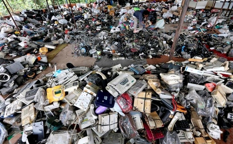 Tổ chức Y tế Thế giới WHO cảnh báo lượng rác thải điện tử tăng cao ảnh hưởng đến sức khỏe của hàng triệu trẻ em