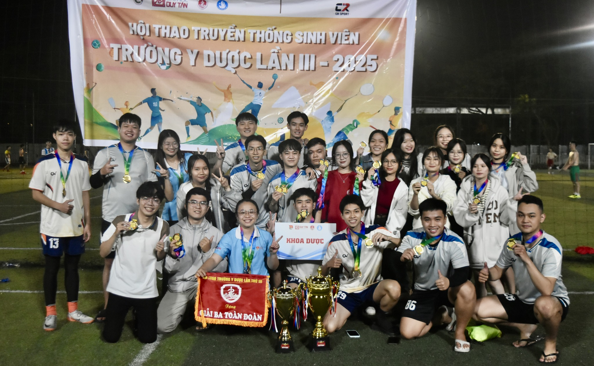 HỘI THAO TRƯỜNG Y DƯỢC