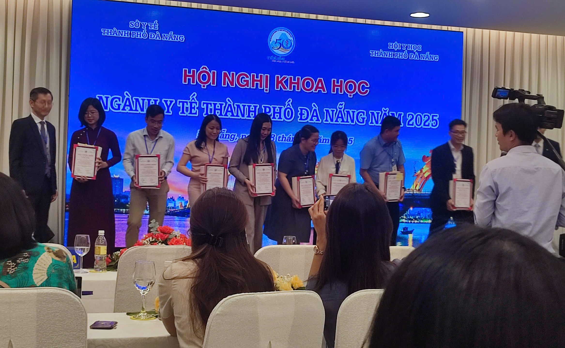 TRUNG TÂM SINH HỌC PHÂN TỬ – ĐẠI HỌC DUY TÂN GÂY ẤN TƯỢNG TẠI HỘI NGHỊ KHOA HỌC NGÀNH Y TẾ TP. ĐÀ NẴNG 2025