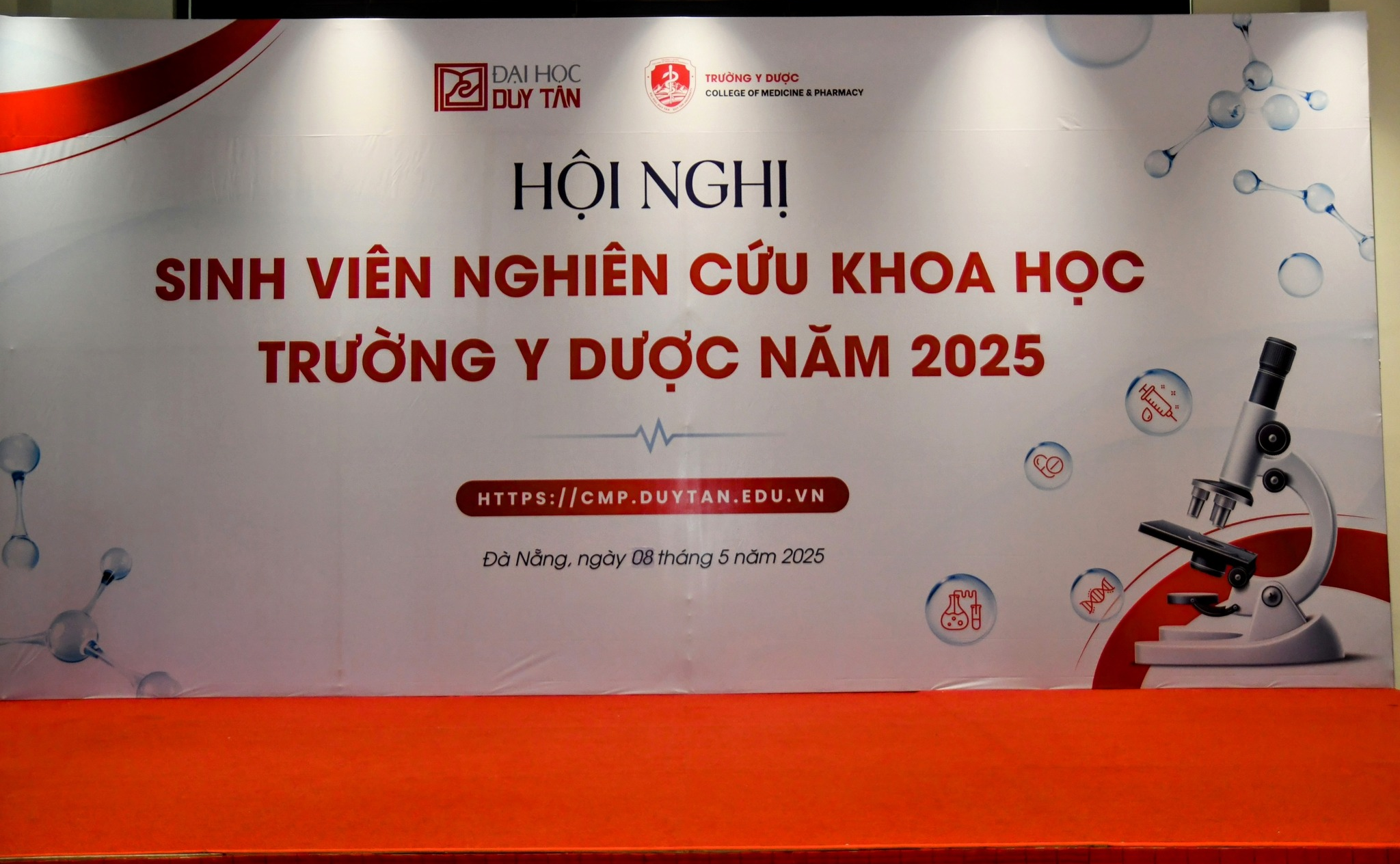 Hội nghị Sinh viên Nghiên cứu Khoa học Trường Y Dược năm học 2024-2025