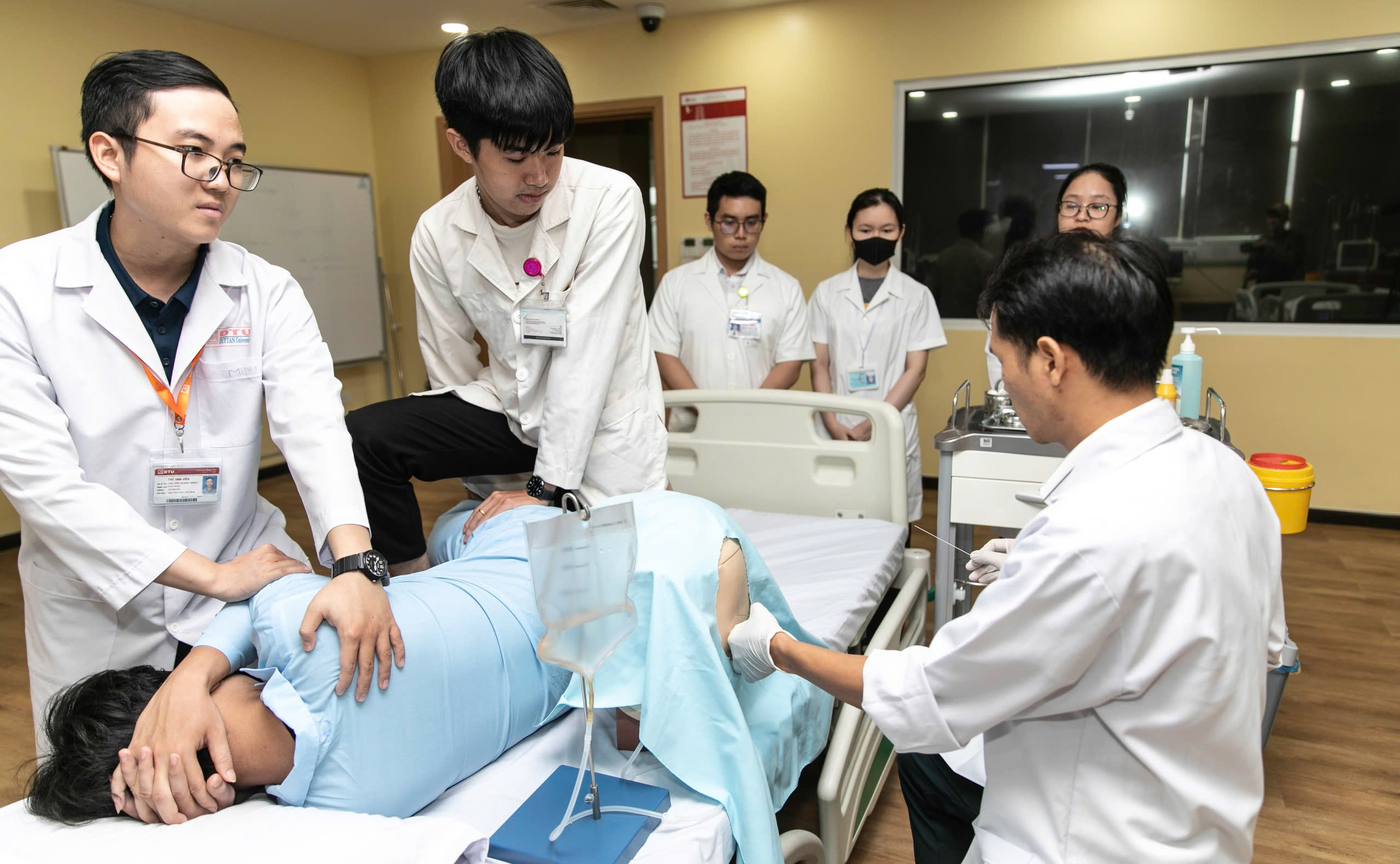 Mô hình Chọc dịch não tủy người lớn và vai trò trong đào tạo y khoa