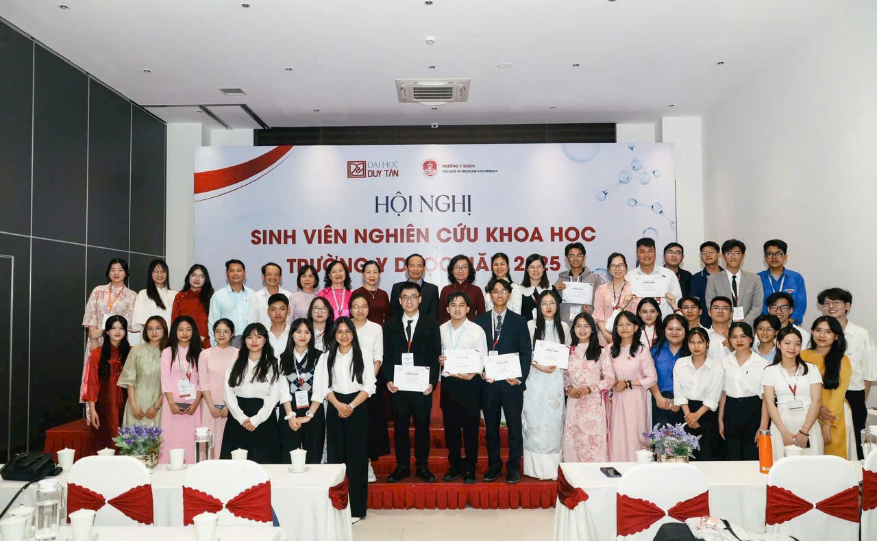 Hội nghị Nghiên cứu Khoa học Sinh viên Trường Y Dược Đại học Duy Tân