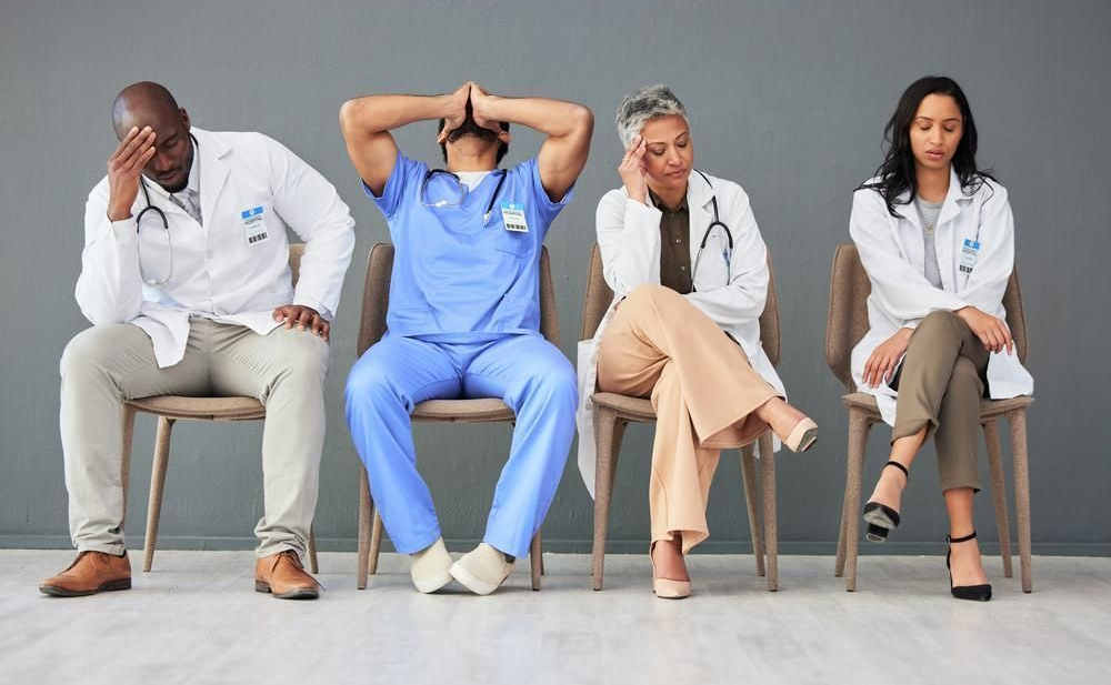 Xử lý thành viên chiếm ưu thế trong thảo luận nhóm sau tình huống mô phỏng