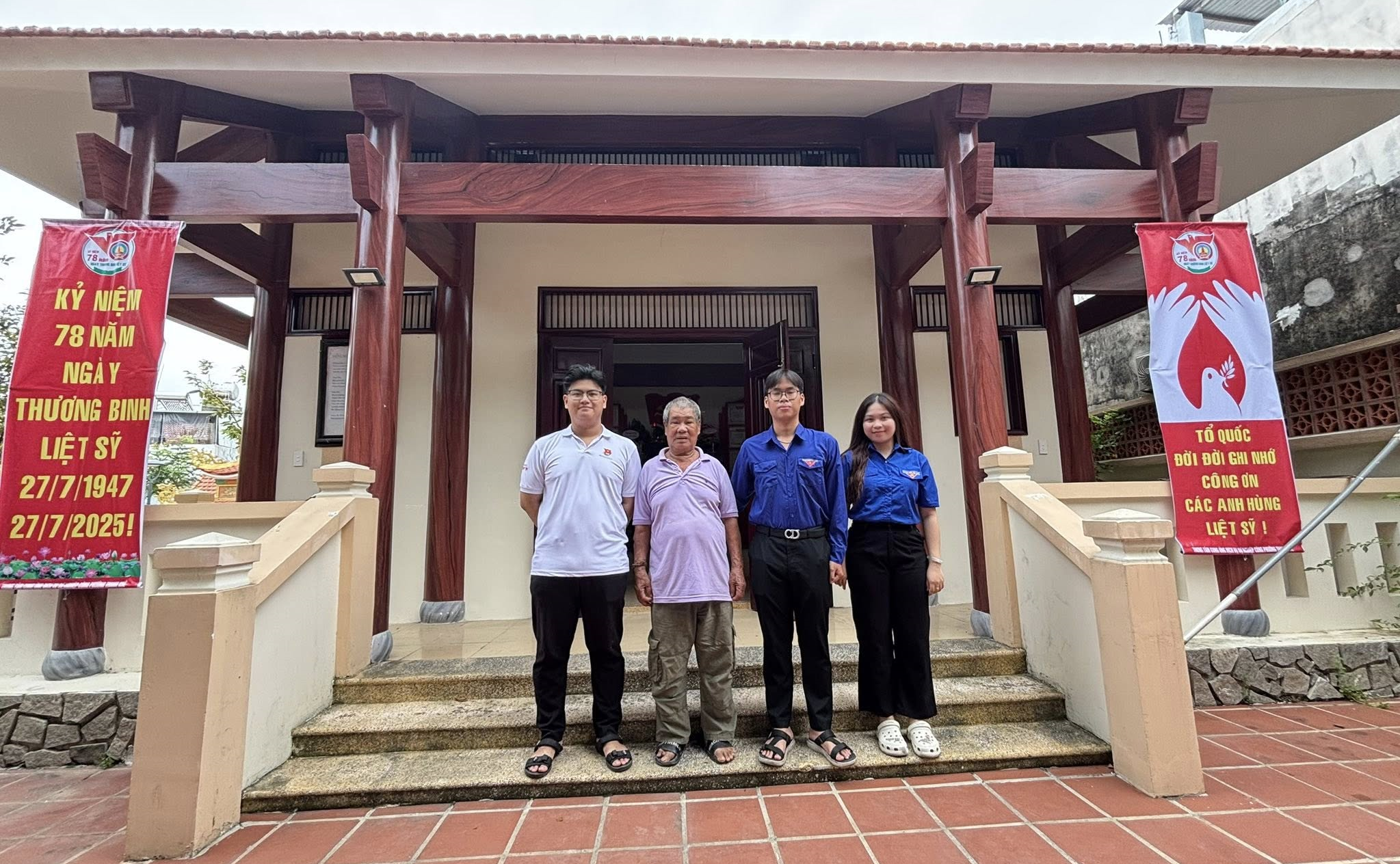 LIÊN CHI ĐOÀN - LIÊN CHI HỘI KHOA Y DÂNG HƯƠNG VÀ TRI ÂN ANH HÙNG LIỆT SĨ NHÂN 80 NĂM KỈ NIỆM QUỐC KHÁNH VIỆT NAM