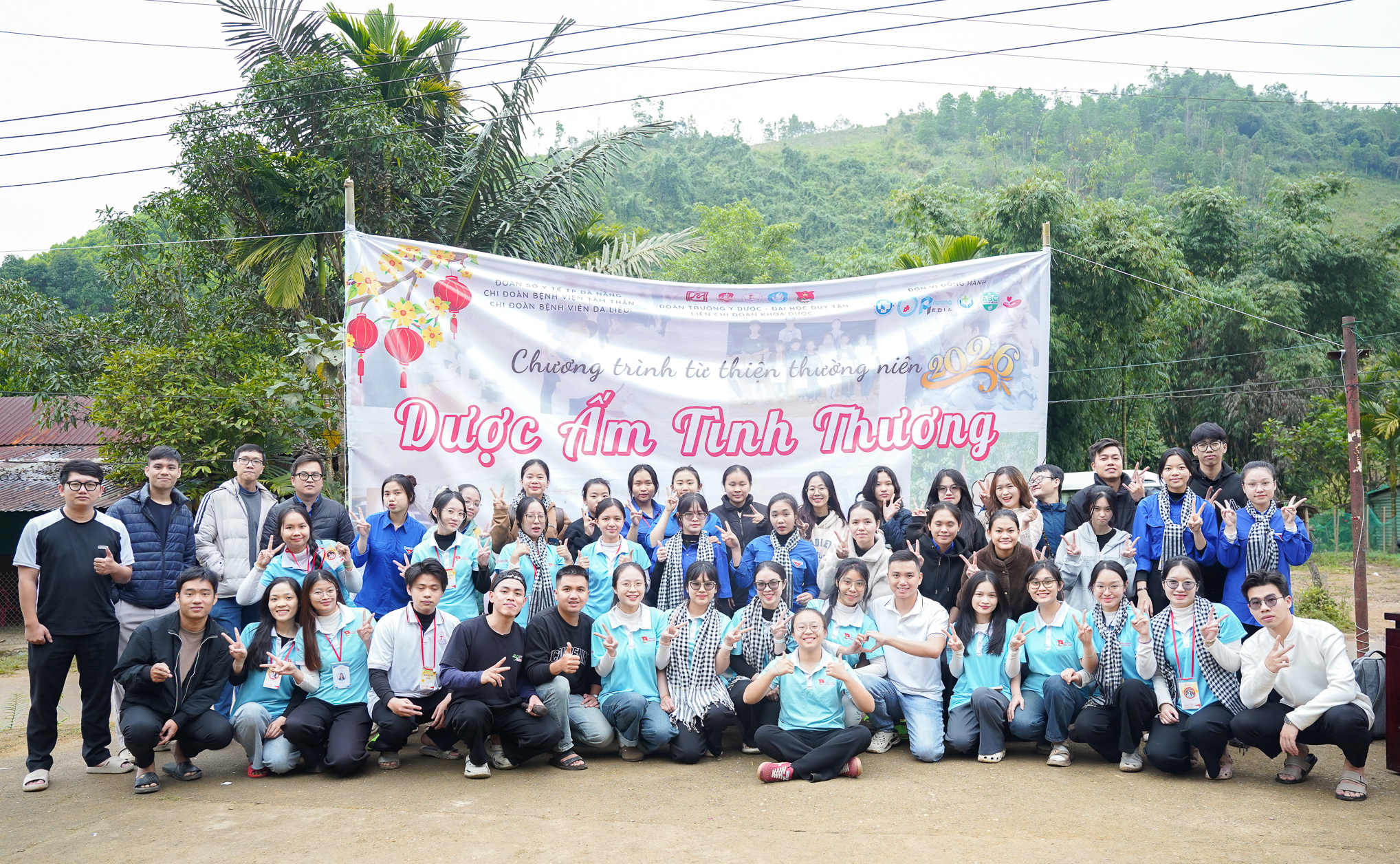 Dược Ấm Tình Thương 2026: Trao viên thuốc nhỏ, gửi yêu thương lớn