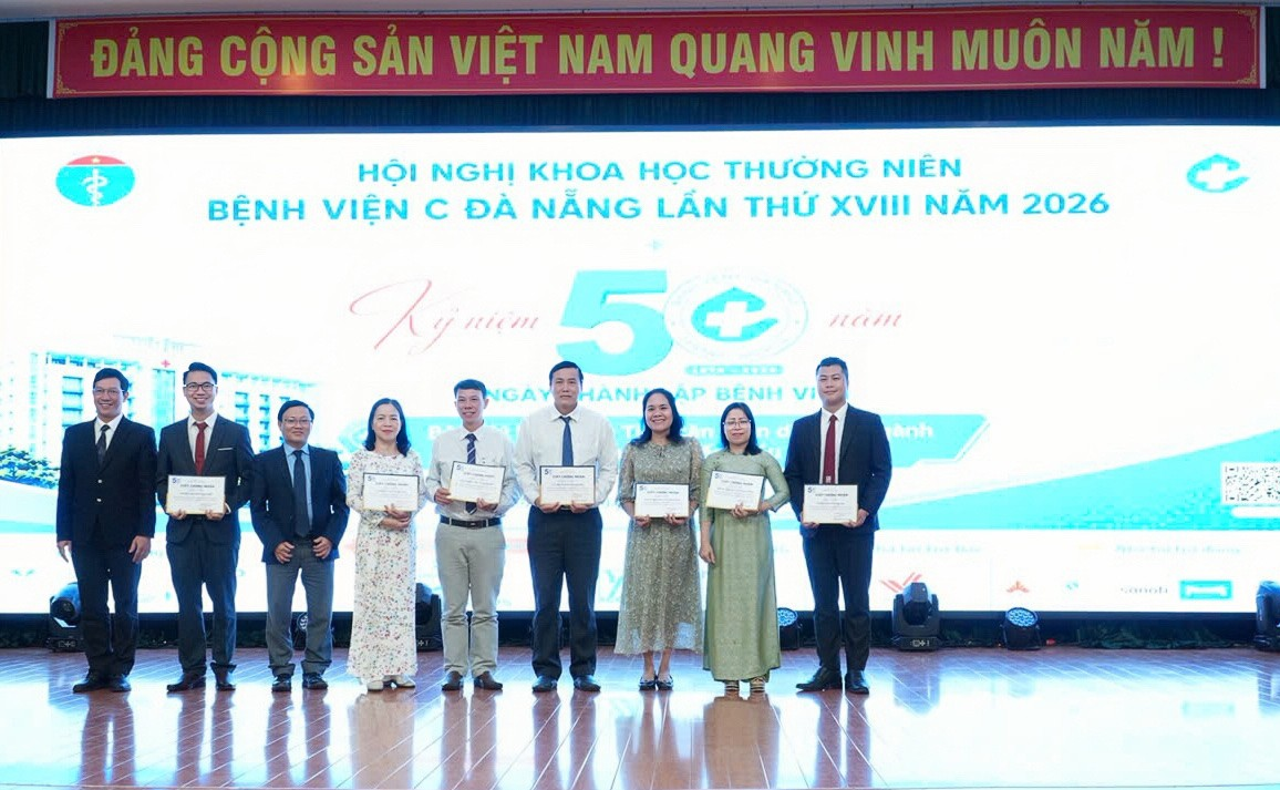 TS. ĐINH PHONG SƠN BÁO CÁO TẠI HỘI NGHỊ KHOA HỌC THƯỜNG NIÊN LẦN THỨ XVIII NĂM 2026 KỶ NIỆM 50 NĂM THÀNH LẬP BỆNH VIỆN C ĐÀ NẴNG