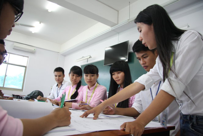 Trợ giảng khi còn ngồi trên giảng đường