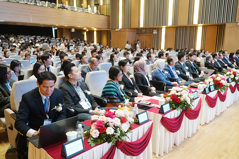 Hội nghị Bàn tròn Du lịch ASEAN - Hàn Quốc năm 2025 tại Đại học Duy Tân