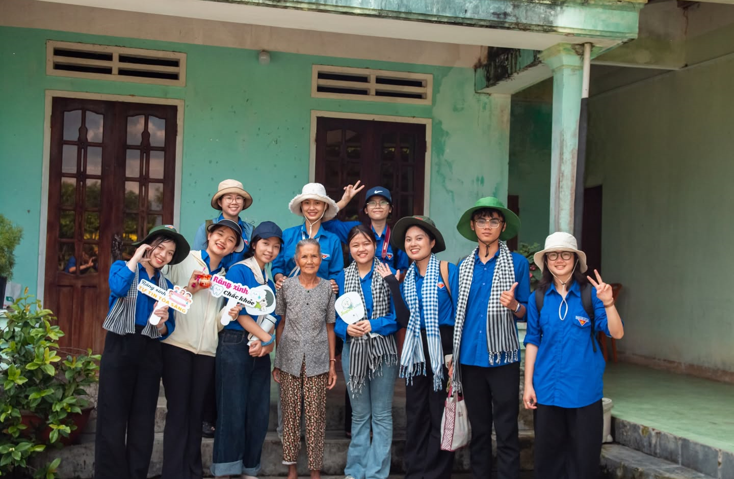 ĐỘI TUYÊN TRUYỀN – CHIẾN DỊCH MÙA HÈ XANH 2025 – ĐẠI HỌC DUY TÂN