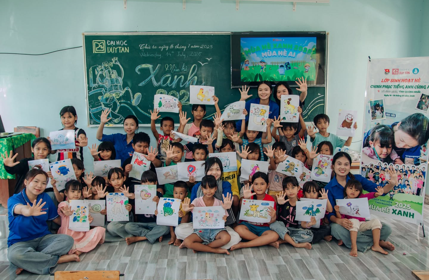 TỔ DẠY HỌC – CHIẾN DỊCH MÙA HÈ XANH 2025 – ĐẠI HỌC DUY TÂN