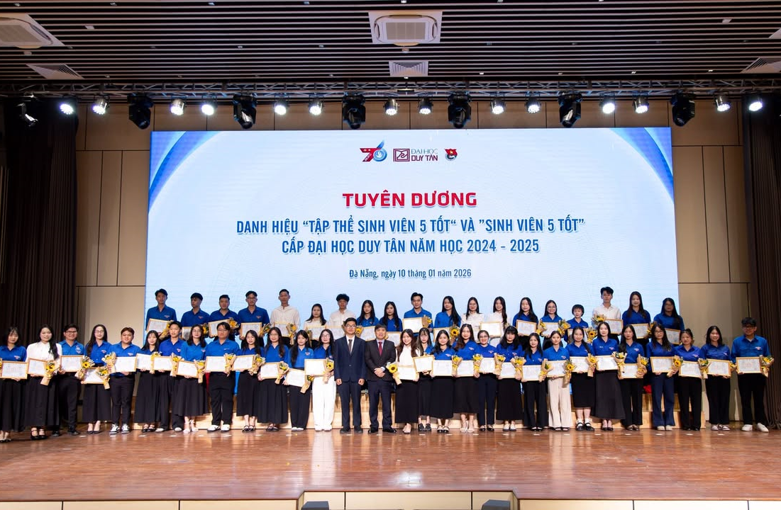  TUYÊN DƯƠNG DANH HIỆU “TẬP THỂ SINH VIÊN 5 TỐT” VÀ “SINH VIÊN 5 TỐT” CẤP ĐẠI HỌC DUY TÂN NĂM HỌC 2024 – 2025 
