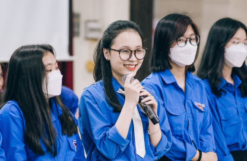 ĐẶNG NGỌC NHUNG - CÁN BỘ ĐOÀN TIÊU BIỂU KHOA QTKD, TRƯỜNG KINH TẾ, ĐẠI HỌC DUY TÂN