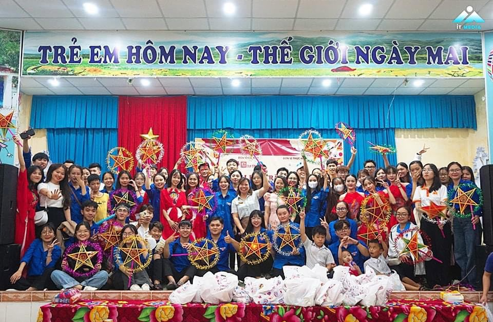 ✨🌸 {Chiến dịch Đông tình nguyện 2023 - Xuân tình nguyện 2024} ✨🌸 - Đoàn tình nguyện số 8 - LCĐ Khoa Luật - Trường ĐH Duy Tân - TP Đà Nẵng