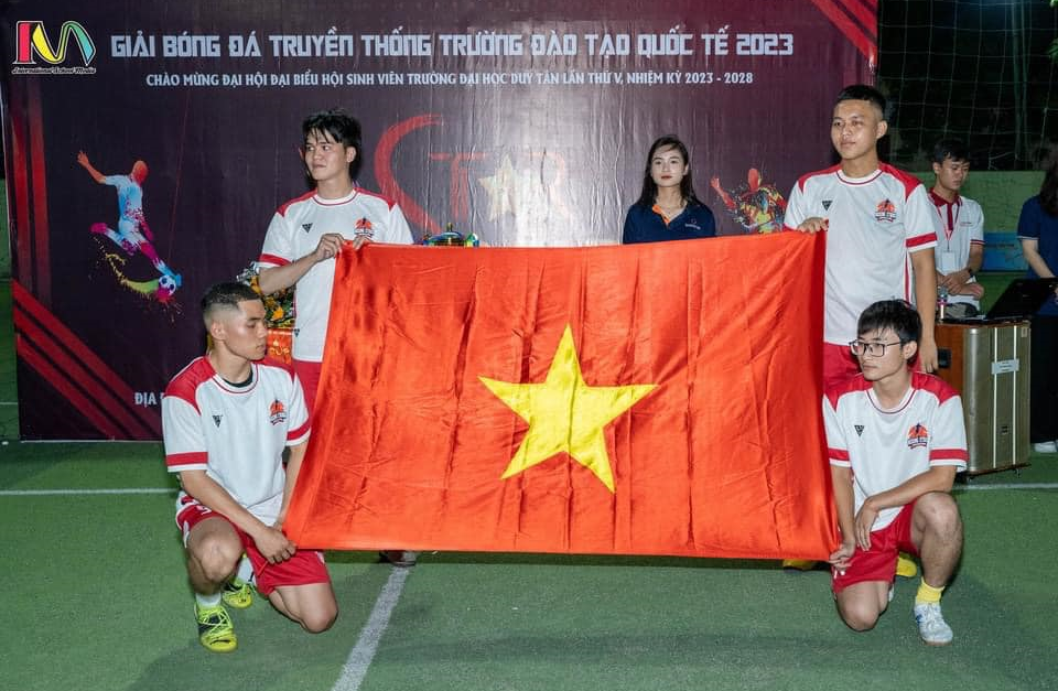 [Đoàn Trường Đào Tạo Quốc Tế] [Khai Mạc Giải Bóng Đá Truyền Thống]