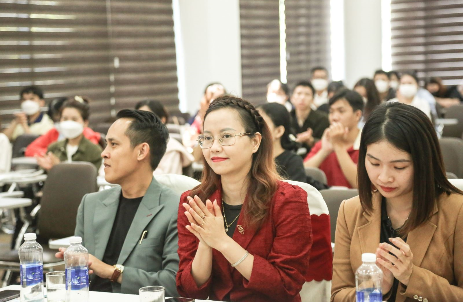 TỌA ĐÀM "TRÒ CHUYỆN CÙNG CLB DOANH NHÂN ĐẠI HỌC DUY TÂN"