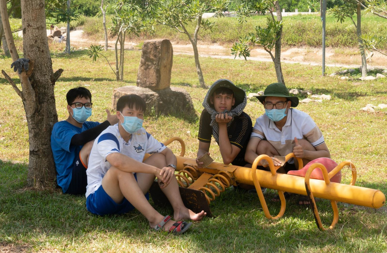 [CHIẾN DỊCH MÙA HÈ XANH 2023] - TÂN TRANG KHU VUI CHƠI QUA HOẠT ĐỘNG SƠN YÊU THƯƠNG