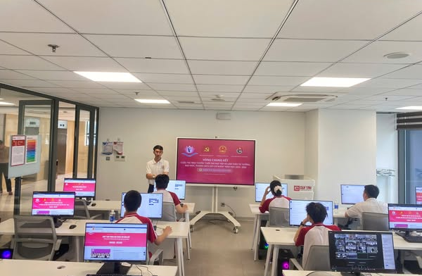 TUỔI TRẺ ĐẠI HỌC DUY TÂN CHUNG KẾT CUỘC THI "TUỔI TRẺ HỌC TẬP VÀ LÀM THEO TƯ TƯỞNG, ĐẠO ĐỨC, PHONG CÁCH HỒ CHÍ MINH"