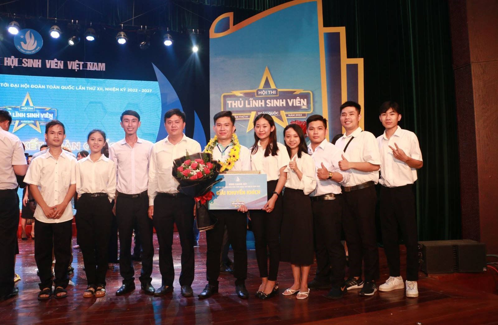 ✨TOP 5 THỦ LĨNH SINH VIÊN TOÀN QUỐC NĂM 2022 - TRẦN ĐẮC DIÊN - KHOA Y,TRƯỜNG Y DƯỢC,  ĐẠI HỌC DUY TÂN ✨