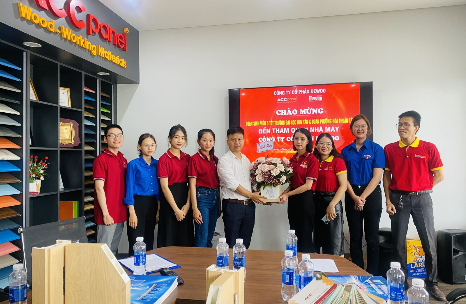 Hỗ trợ, kết nối, phát huy Sinh viên 5 tốt sau tuyên dương - Đưa sinh viên 5 tốt đến với doanh nghiệp