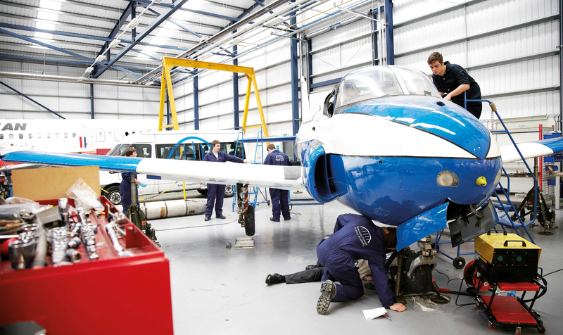 Kỹ thuật Hàng không (Aeronautical Engineering)