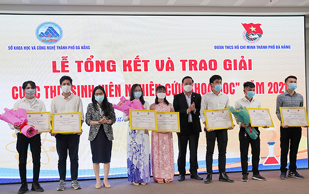 DTU Comes Third in the 2021 Danang Scientific Research Student Contest