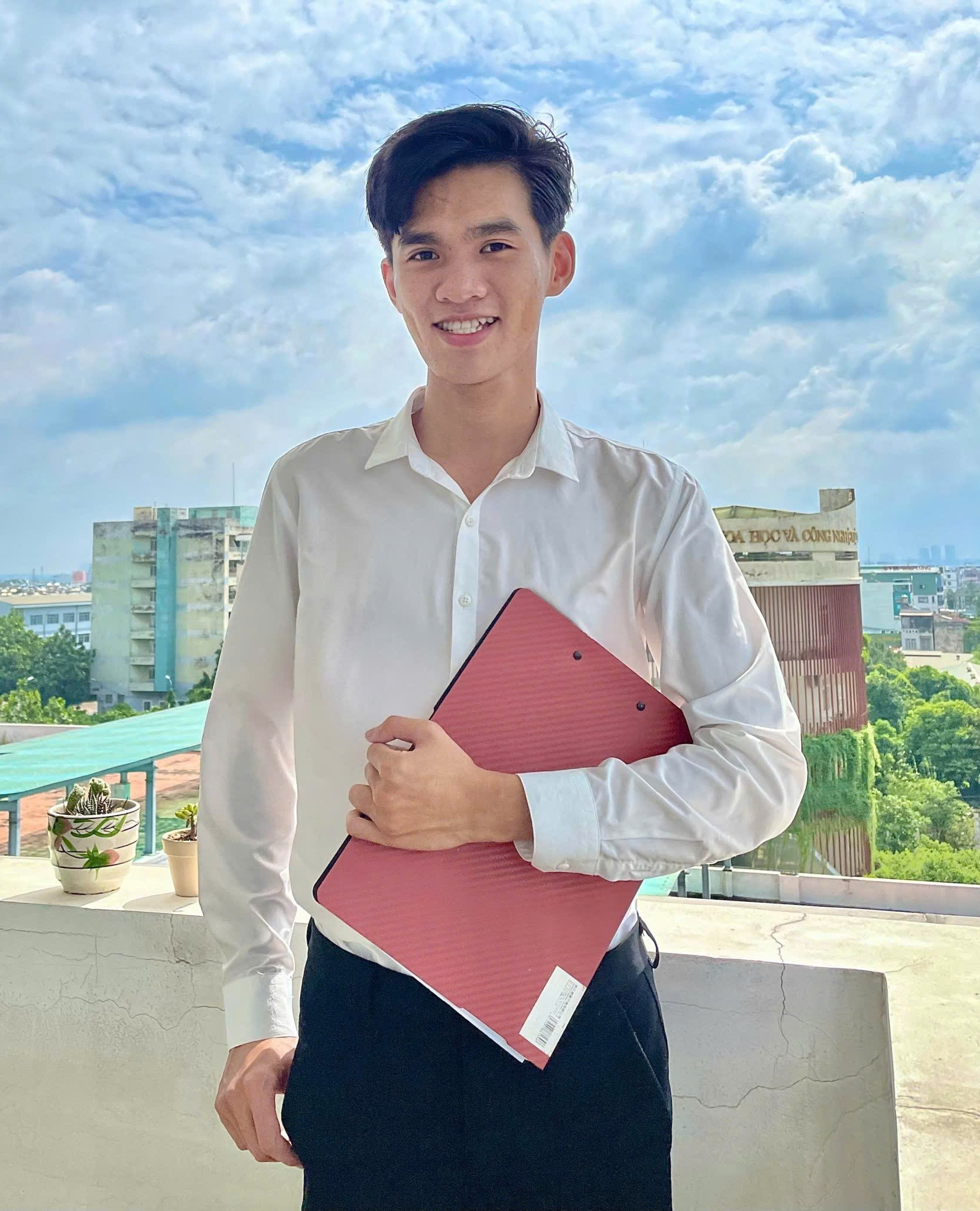 Dương Ngô Kim Long