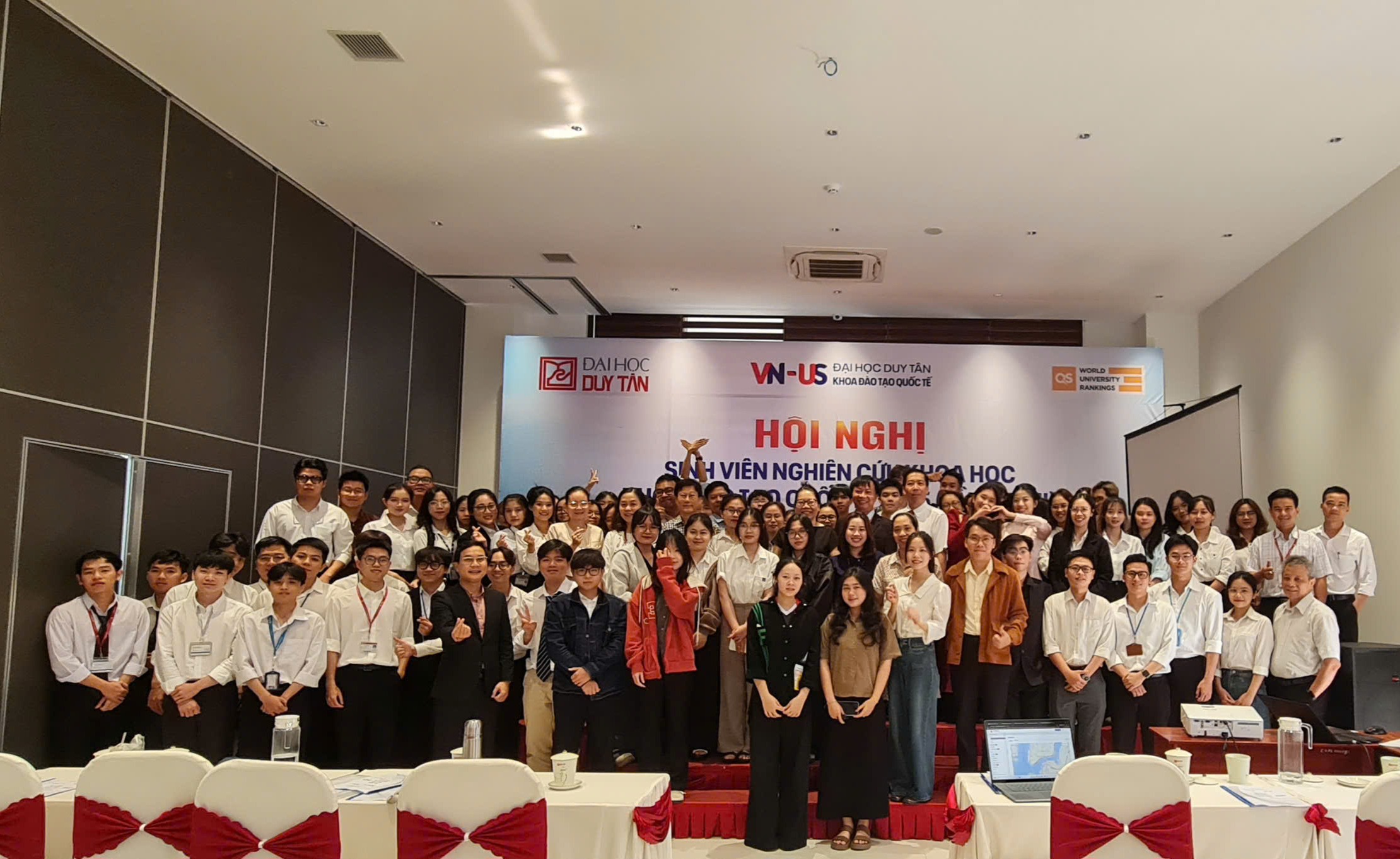 Hội nghị Sinh viên Nghiên cứu Khoa học Lần Thứ 3: Những Đề Tài Xuất Sắc và Đánh Giá Chất Lượng Nghiên Cứu