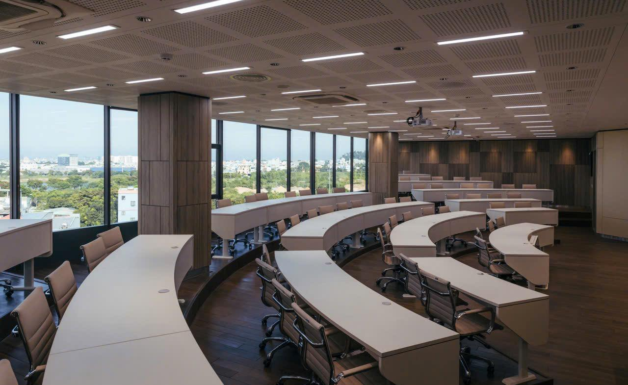 PHÒNG HỌC MỚI – TẦNG 5, TOÀ G – ĐÃ SẴN SÀNG