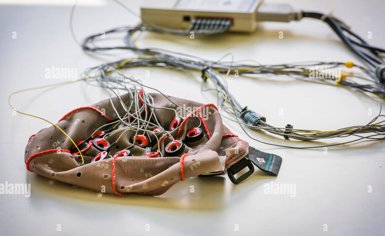 Giao diện Não-Máy tính (BCI): Ứng dụng trong Y tế, Kinh doanh và Tâm lý học