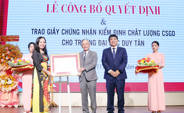 Trường ĐH Duy Tân đạt chứng nhận kiểm định chất lượng cơ sở giáo dục chu kỳ 2