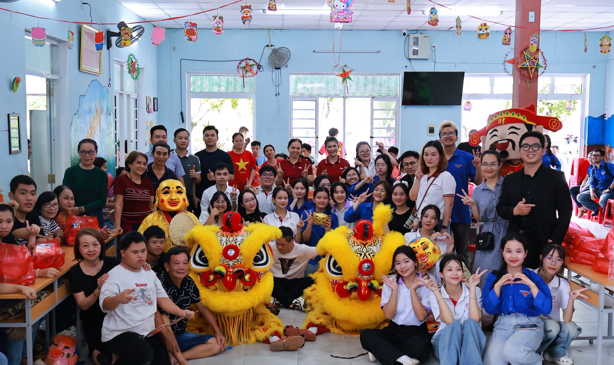 HÀNH TRÌNH “TRĂNG VỀ RẮC YÊU THƯƠNG” – LAN TỎA YÊU THƯƠNG, GIEO MẦM NHÂN ÁI