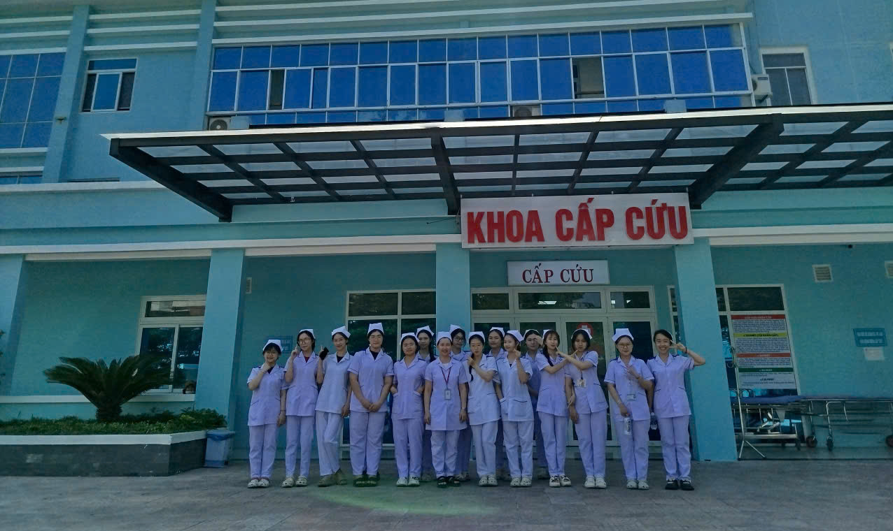Khoa Điều dưỡng – Đại học Duy Tân tổ chức chương trình Hướng nghiệp cho sinh viên tại Bệnh viện Quân Y 17