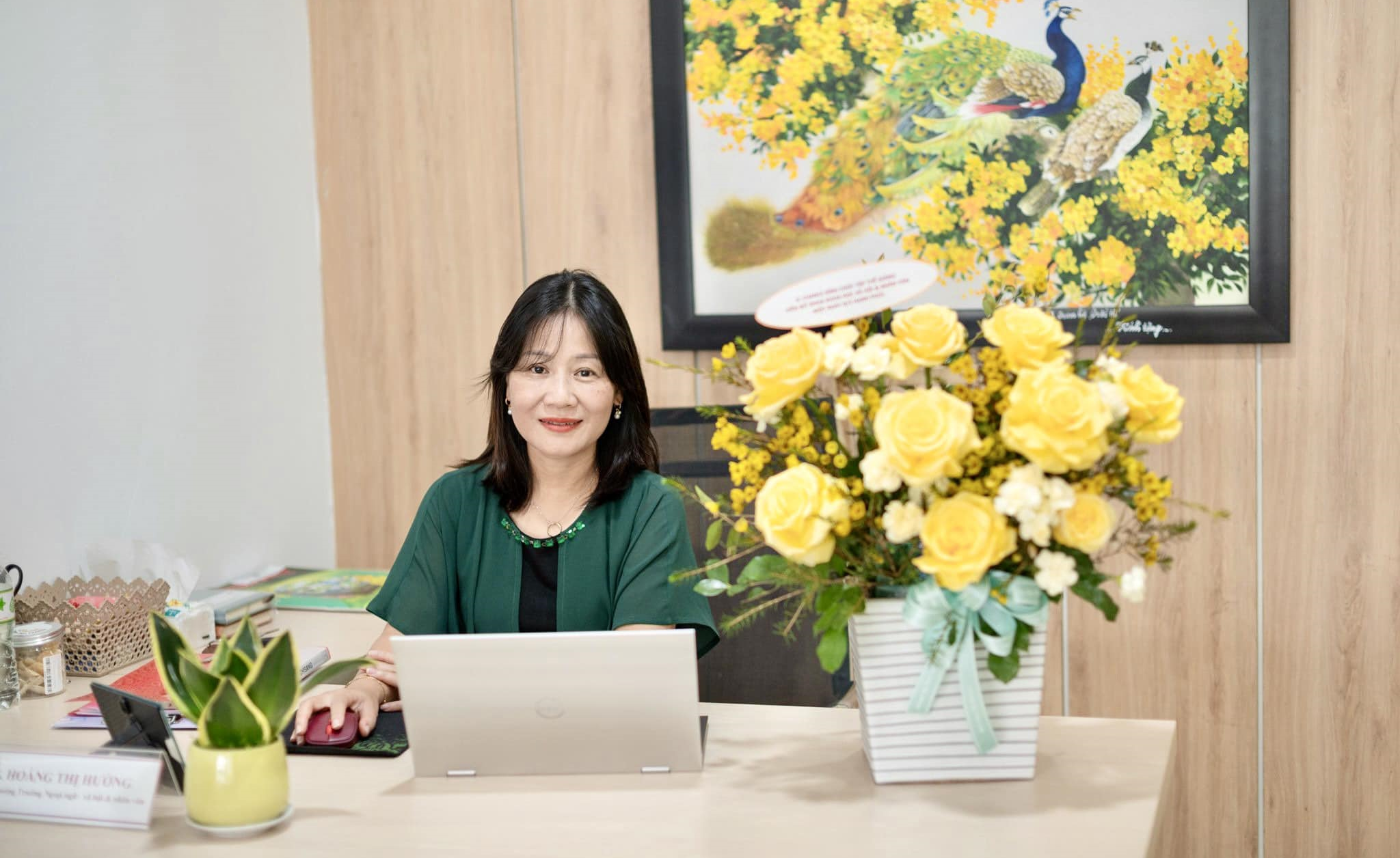 TS. Hoàng Thị Hường - Người tiếp lửa tri thức tại Trường Ngôn ngữ - Xã hội Nhân văn