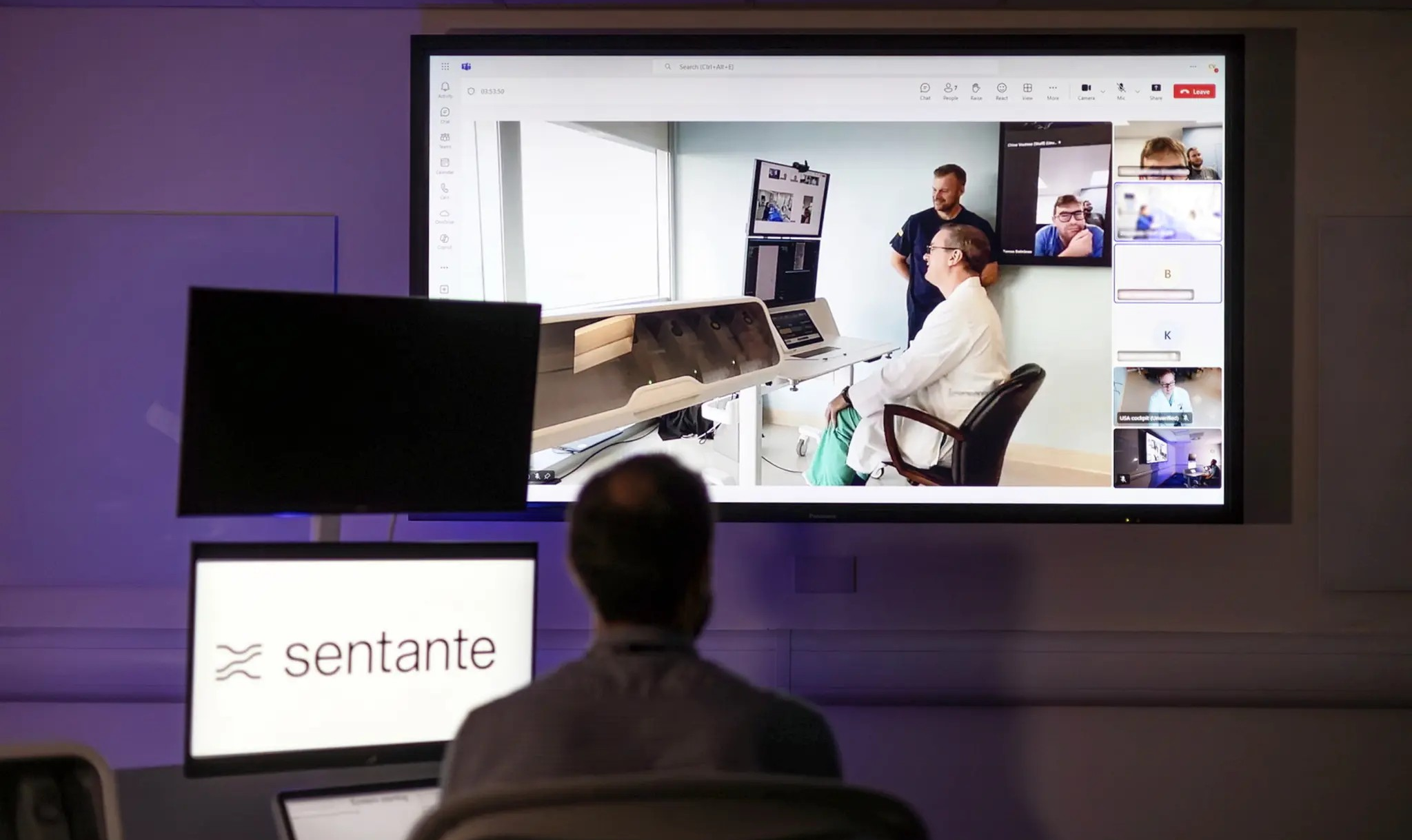 BÁC SỸ MỸ THỰC HIỆN CA PHẪU THUẬT "TỪ XA" ĐẦU TIÊN TRÊN THẾ GIỚI- CÁCH NHAU 4000 DẶM QUA ĐẠI TÂY DƯƠNG