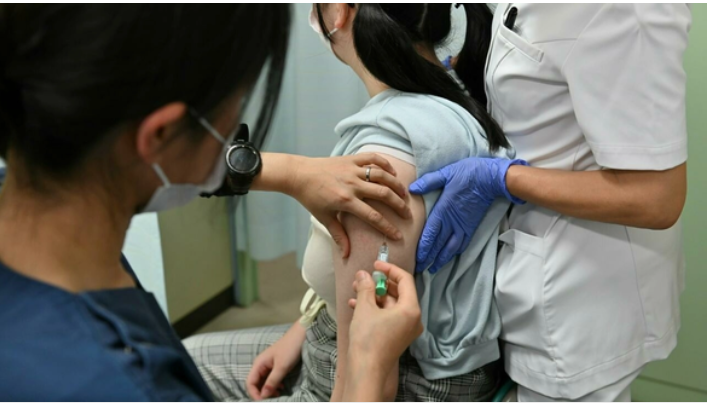 WHO: Phụ nữ dưới 21 tuổi tiêm 1 liều HPV hiệu quả bằng 3 liều