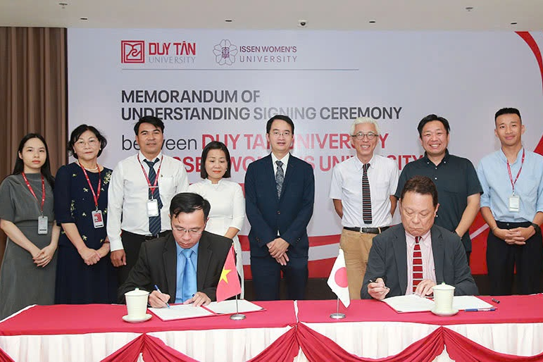 Đại học Duy Tân Ký kết Hợp tác với Đại học Jissen's Women, Nhật Bản
