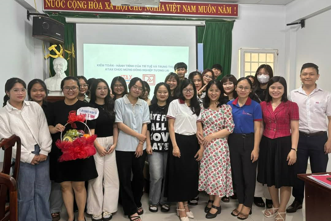 LỄ GẶP MẶT GIỮA SINH VIÊN ĐẠI HỌC DUY TÂN VÀ CÔNG TY TNHH KIỂM TOÁN VÀ TƯ VẤN THUẾ ATAX️