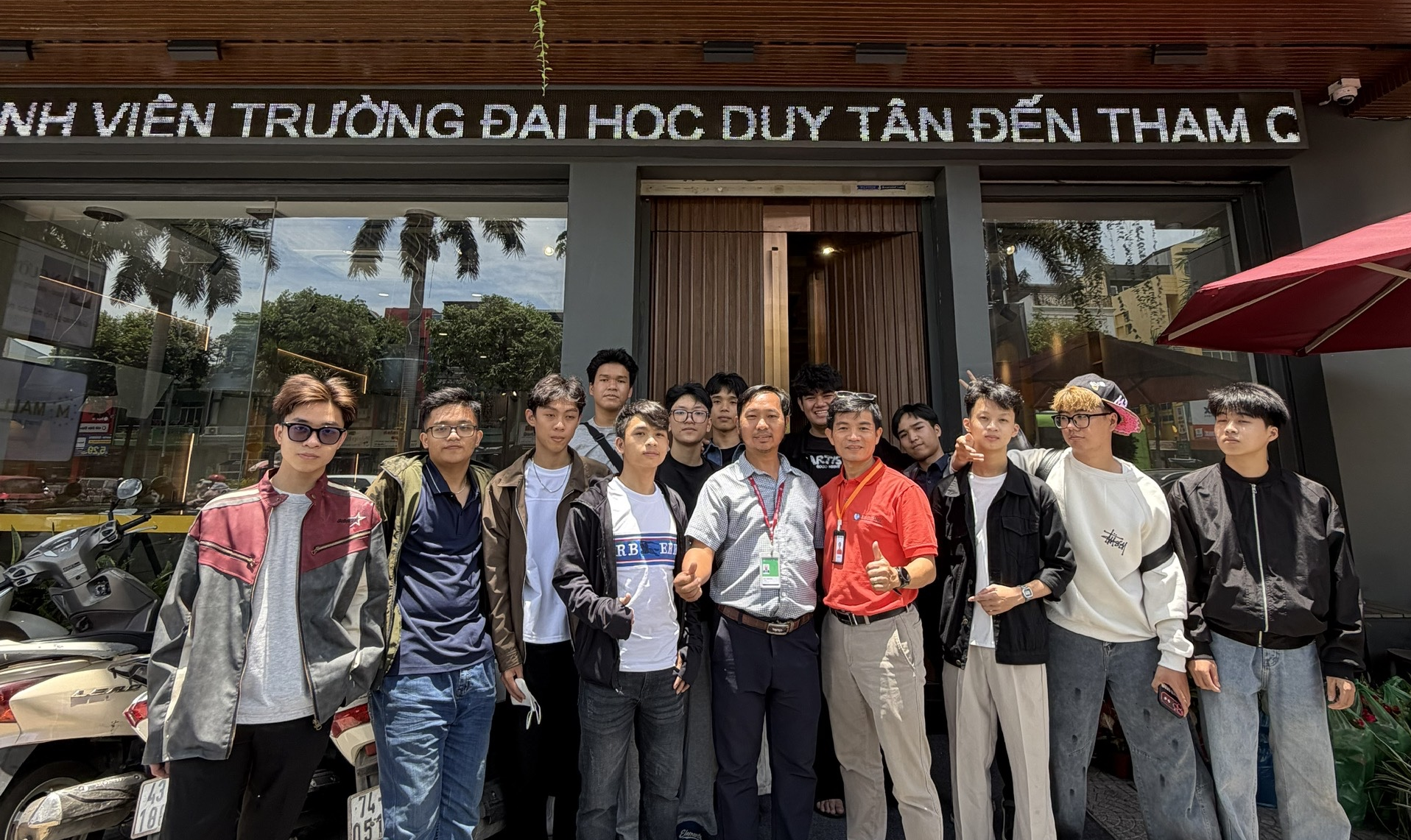 SINH VIÊN KIẾN TRÚC DTU TRẢI NGHIỆM THỰC TẾ: HÀNH TRÌNH “HỌC ĐỂ LÀM” QUA 3 ĐIỂM ĐẾN VÀNG