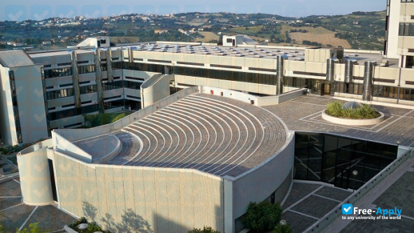 Đại học Marche Polytechnic (Ý)