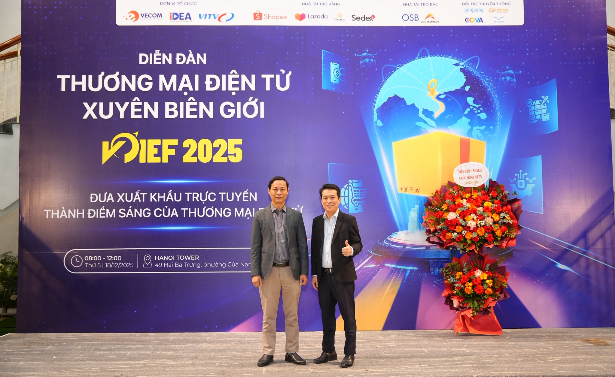 Giảng viên Khoa Marketing - Đại học Duy Tân tham dự Diễn đàn “Thương mại điện tử xuyên biên giới” do Hiệp hội Thương mại Điện tử Việt Nam (VECOM) tổ chức