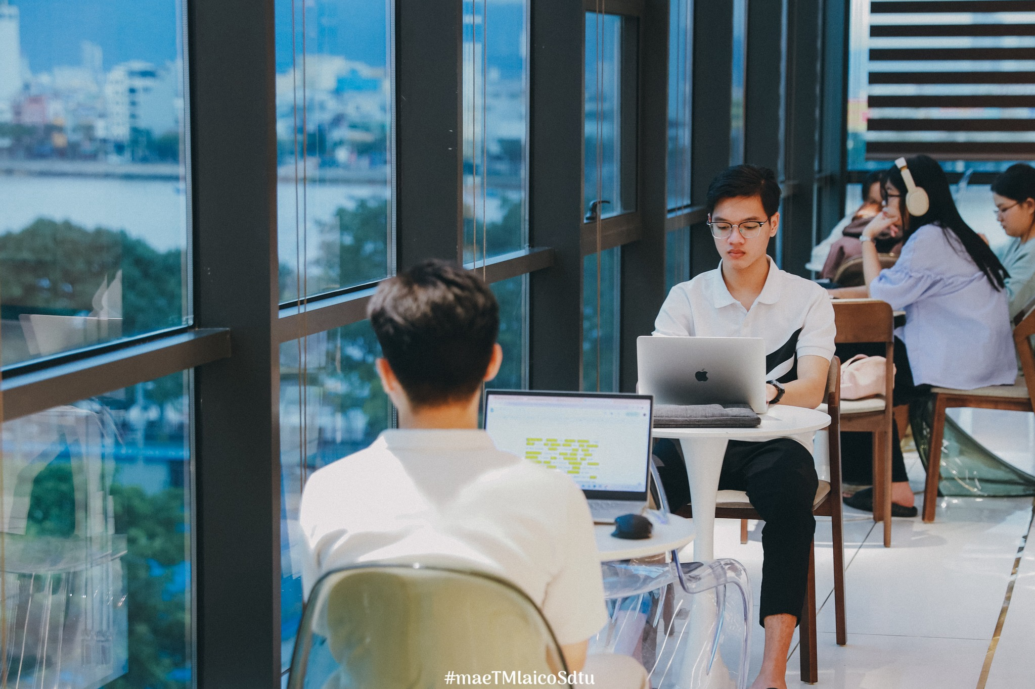 Thư viện Tầng 7 - Cơ sở 03 Quang Trung