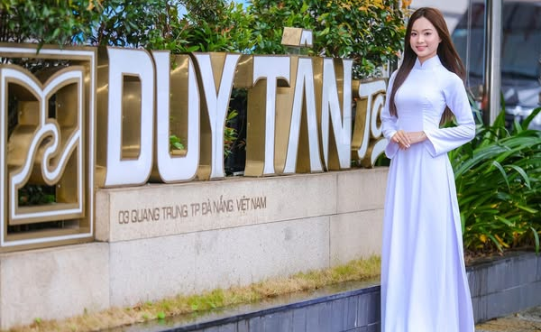 😍😍 DỊU DÀNG VÀ THANH LỊCH CÁC NỮ SINH VIÊN DTU QUA LĂNG KÍNH CỦA CUỘC THI ẢNH “NÉT ĐẸP ÁO DÀI 2025”  