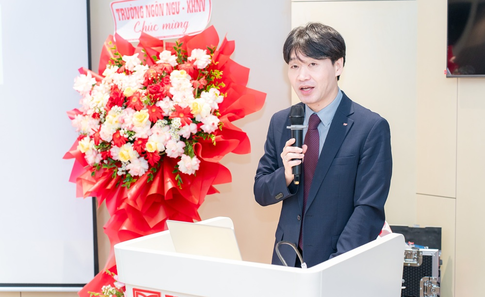 Rực rỡ sắc màu “Ngày hội Văn hóa Hàn Quốc 2026” và Kỷ niệm 5 năm thành lập Khoa Tiếng Hàn LHSS
