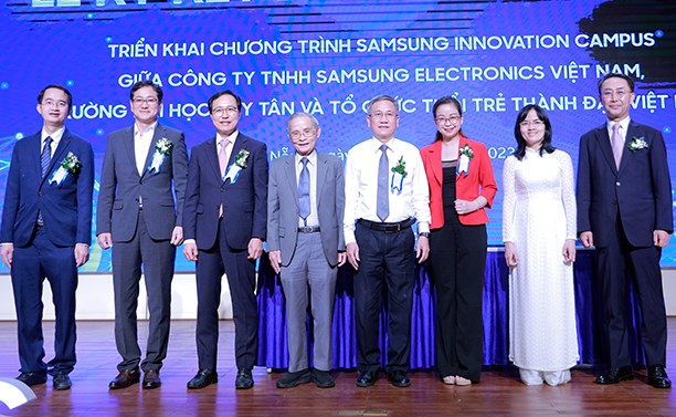 Samsung mang chương trình giáo dục công nghệ toàn cầu đến miền Trung