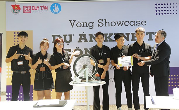 Vòng Showcase Cuộc thi Dự án Kinh tế Cộng đồng năm 2023 của Đại học Duy Tân