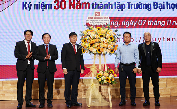 Đại học Duy Tân Gặp mặt Cựu Sinh viên là Doanh nghiệp