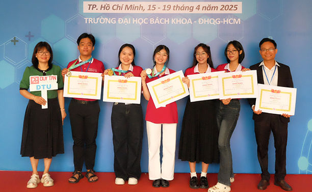 Sinh viên ĐH Duy Tân giành các giải thưởng cao nhất tại Olympic Hóa học Toàn quốc 2025