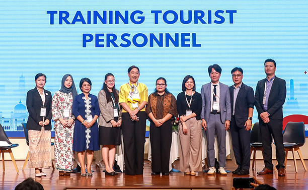 Hội nghị Bàn tròn Du lịch ASEAN - Hàn Quốc năm 2025: Tạo nền tảng Hợp tác Du lịch bền vững giữa ASEAN và Hàn Quốc